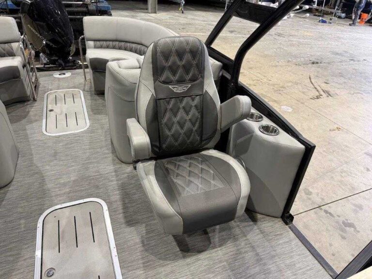 2021 Bennington 25RTFBA - Bowrider US-ETWK6565B121 [photo 9]